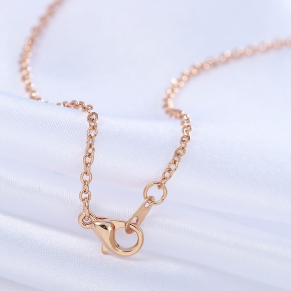 Bambi Deer Fawn Cute Gold Pendant Necklace NEW - Picture 5 of 5